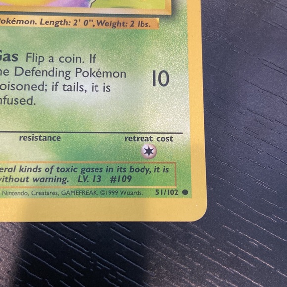 Koffing 51/102 Pokémon Card 1999 Base Set - Picture 2 of 8